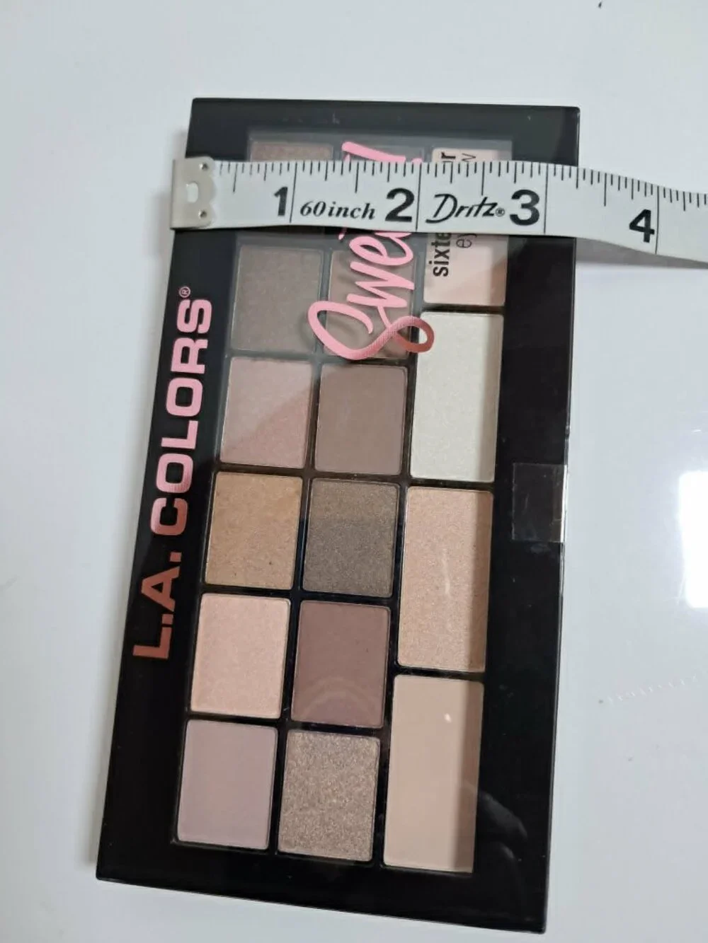 L.A. Colors Sweet Charming Eyeshadow Palette 16 Shades